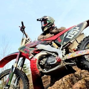 Meet your Posher, Stuart